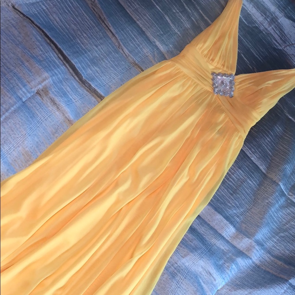 Dress - Picture 4 of 5
